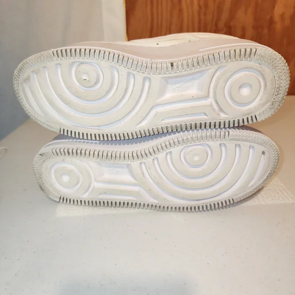 Nike Air Force 1 Women's White Sneakers - Picture 12 of 15